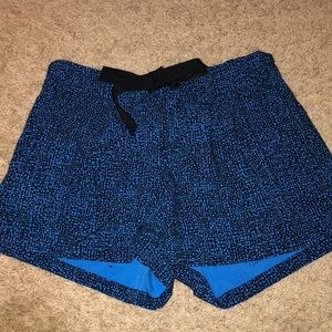Black and blue lululemon shorts.